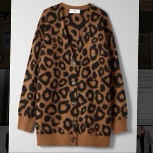 TNA Utica Cardigan